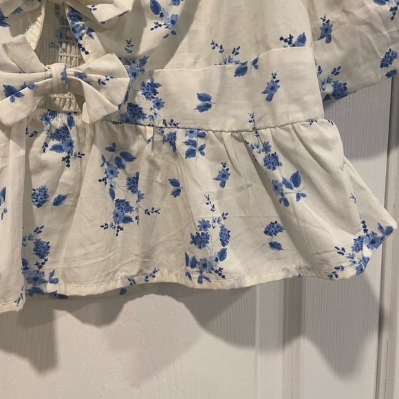 NWOT Band of the Free Size L Blue Floral Bows Cut Out Puff Peplum Crop Top - Picture 5 of 11